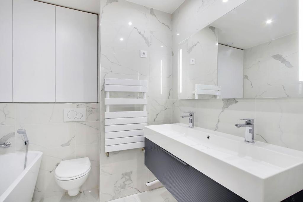 Trocadero/ Eiffel Tower - 3 Bedrooms- All New! Paris Luaran gambar